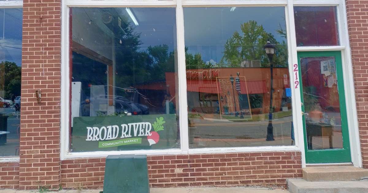 Broad River Community Market storefront sign