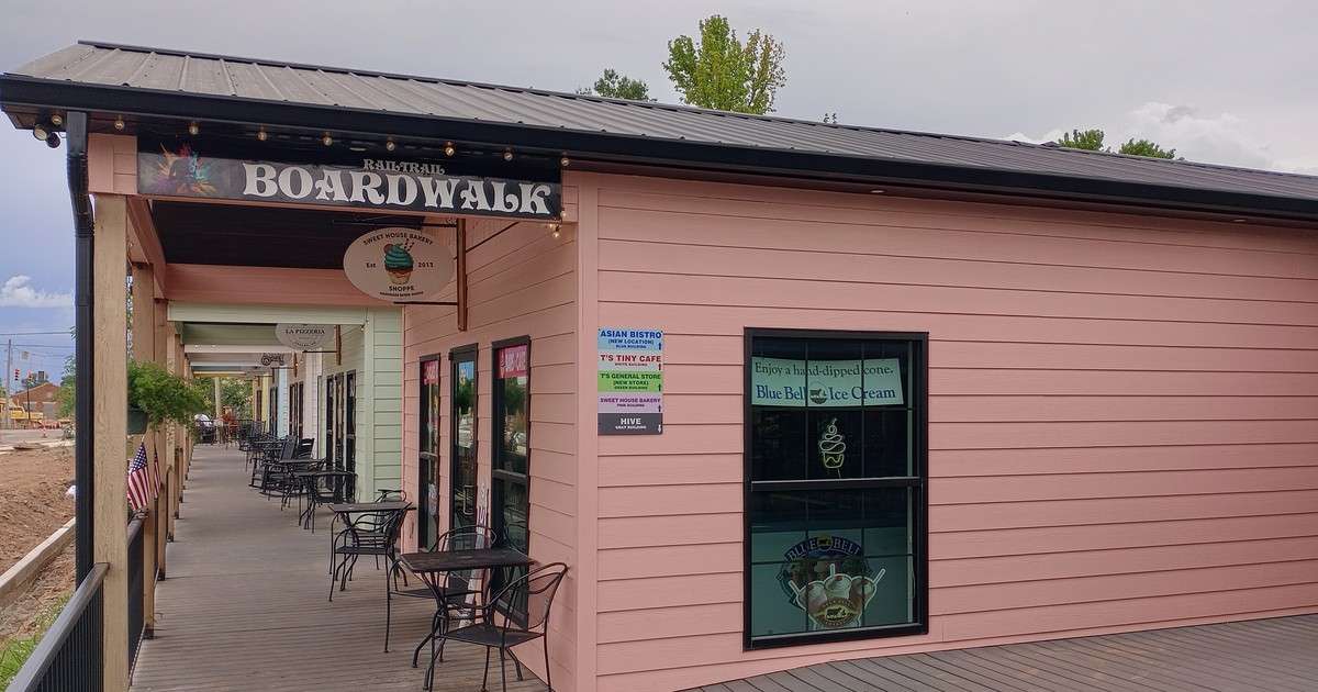 Shelby, NC's boardwalk shops